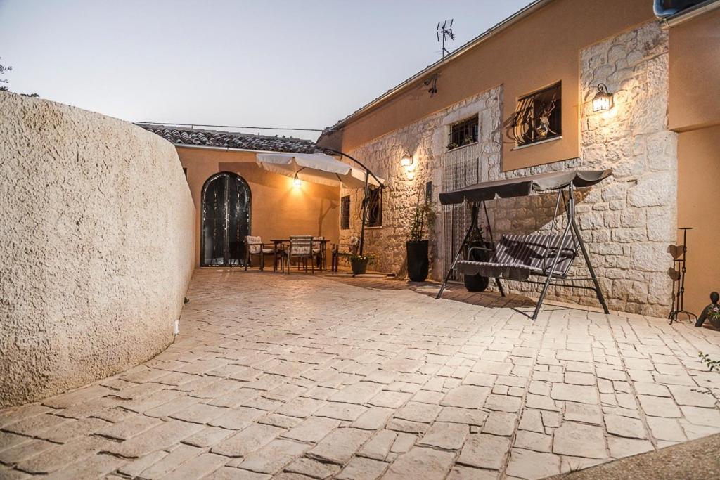 Bed and Breakfast Abbraccio Del Carrubo Scicli Exterior foto